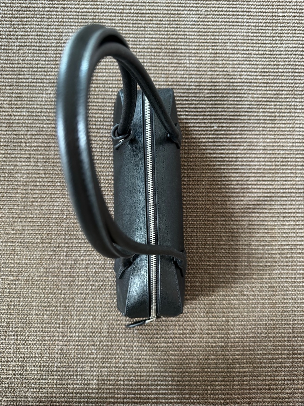 Alaia Black Le Teckel Medium Shoulder Bag MSRP $3050 - Picture 4 of 13